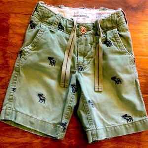 Boys Abercrombie shorts size 8